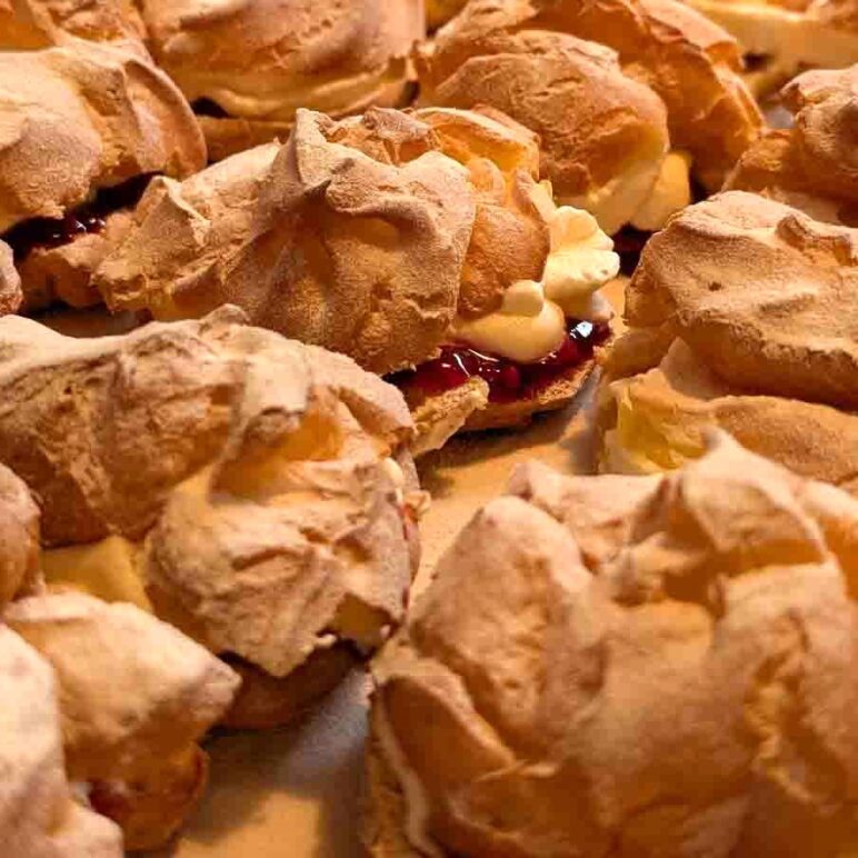 Backen, Basteln und Spielen für Kinder und Familien