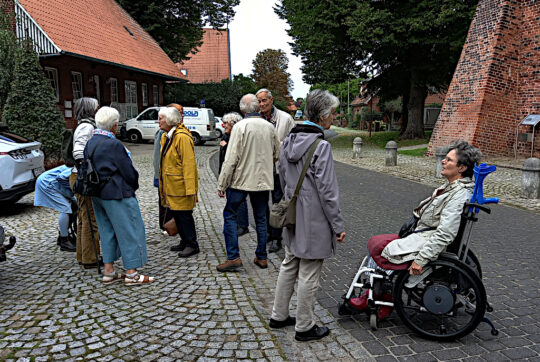 Sammeln vor dem Dom
