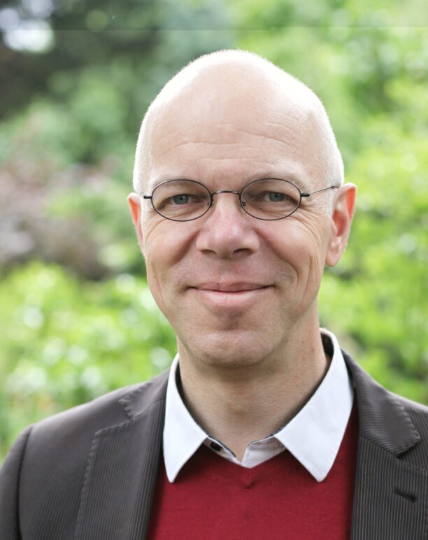 Foto des Pfarrers Claudio Holland